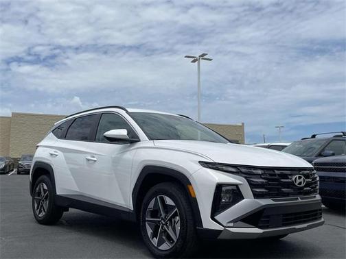 2025 Hyundai TUCSON SEL