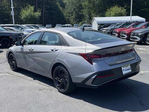 Fluid Metal 2026 Hyundai ELANTRA Sport