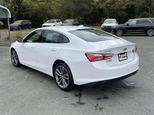 2022 Chevrolet Malibu FWD LT