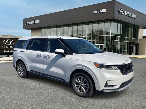 2023 Kia Carnival LX