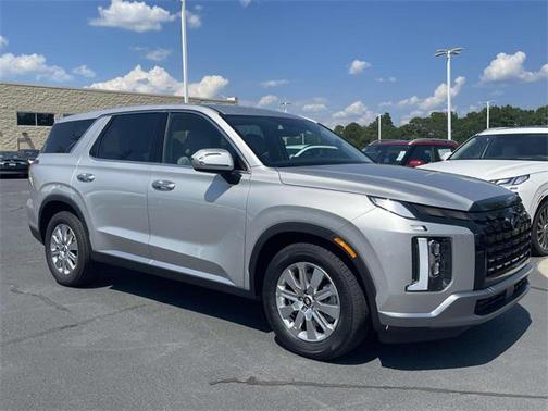 2025 Hyundai PALISADE SE