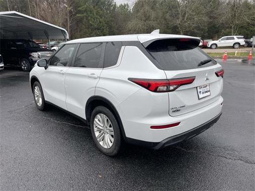 2023 Mitsubishi Outlander ES 2.5 2WD