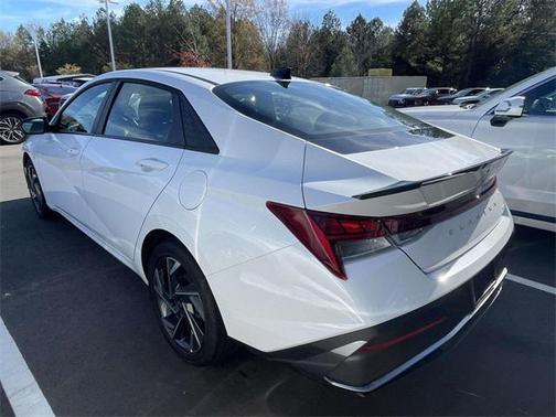 2025 Hyundai ELANTRA HEV SEL Sport