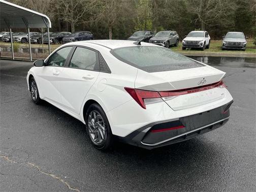 2024 Hyundai ELANTRA HEV Blue
