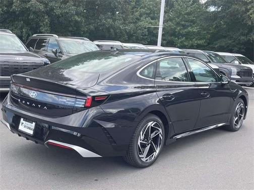 2026 Hyundai SONATA SEL