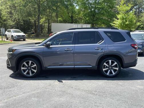 2023 Honda Pilot Touring 8-Passenger