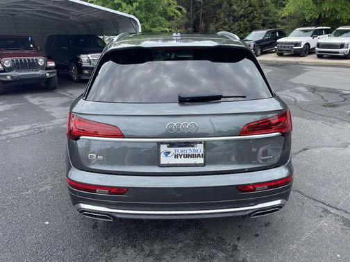 Daytona Gray Pearl 2022 Audi Q5 45 S line Premium