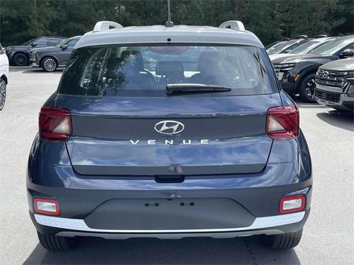 2024 Hyundai VENUE Limited