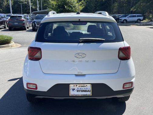 Lunar White 2026 Hyundai VENUE SEL