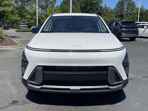 Atlas White 2026 Hyundai KONA SEL Premium
