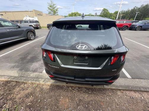 Amazon Gray 2023 Hyundai TUCSON SE
