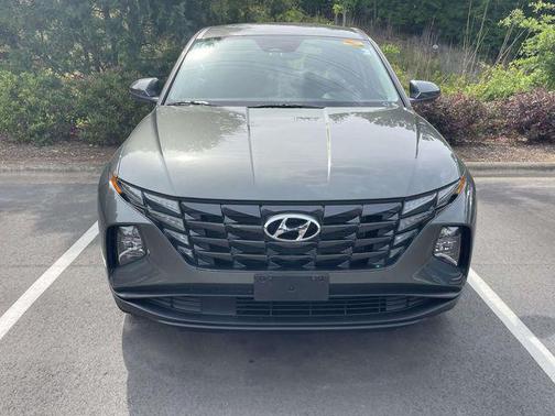Amazon Gray 2023 Hyundai TUCSON SE