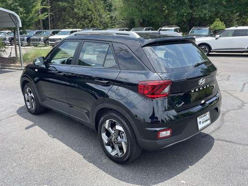 Onyx Black 2026 Hyundai VENUE SEL
