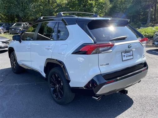 2023 Toyota RAV4 Hybrid SE
