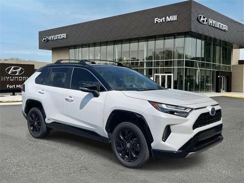 2023 Toyota RAV4 Hybrid SE