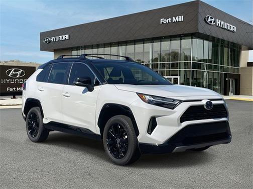 2023 Toyota RAV4 Hybrid SE