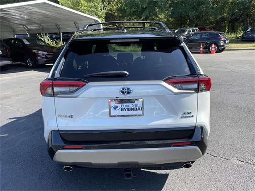 2023 Toyota RAV4 Hybrid SE