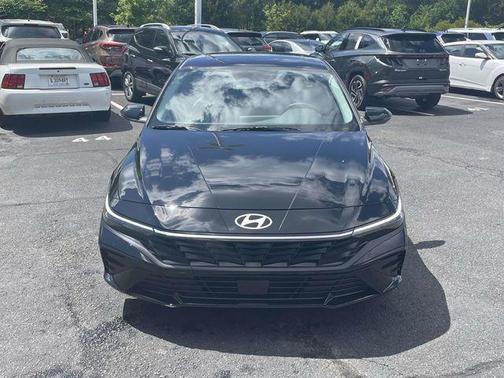 Abyss Black 2026 Hyundai ELANTRA HEV Limited