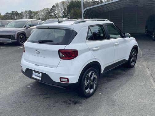 Lunar White 2026 Hyundai VENUE SEL