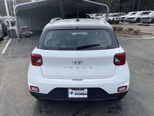 Lunar White 2026 Hyundai VENUE SEL