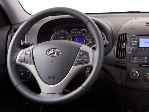 Carbon Gray Mist Metallic 2010 Hyundai Elantra Touring GLS