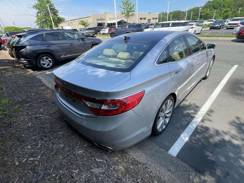 Silver Frost Metallic 2013 Hyundai Azera Base