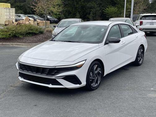 2025 Hyundai ELANTRA HEV SEL Sport