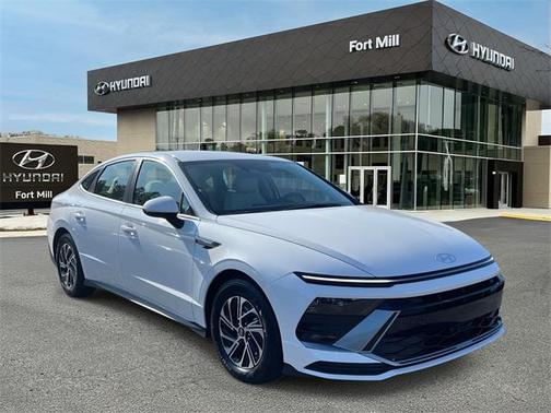 2026 Hyundai SONATA Hybrid Base