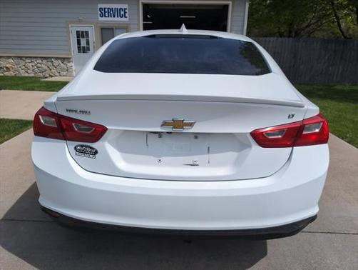 2017 Chevrolet Malibu 1LT