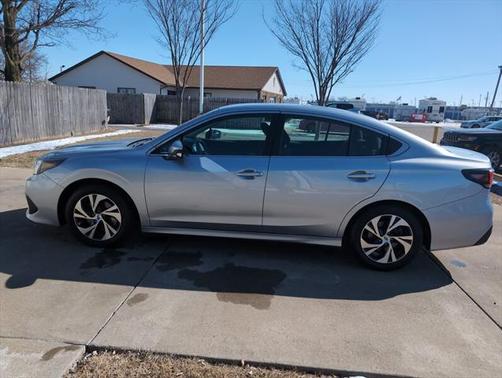 2022 Subaru Legacy Base