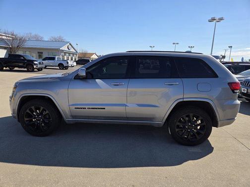2019 Jeep Grand Cherokee Altitude