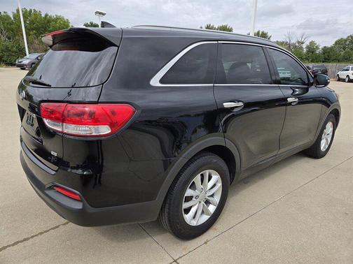 2018 Kia Sorento LX