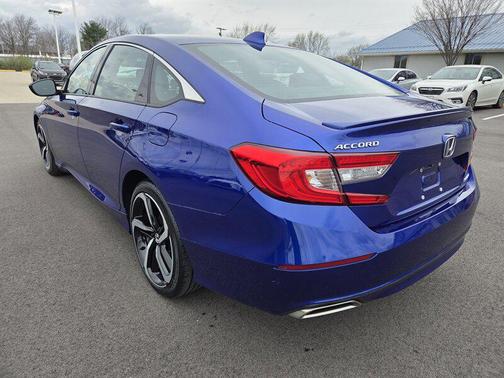 Still Night Pearl 2018 Honda Accord Sport