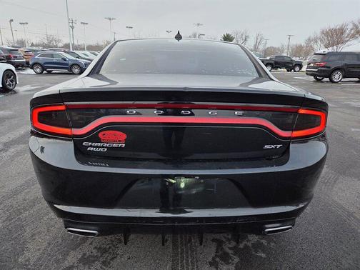 2016 Dodge Charger SXT