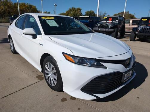 2020 Toyota Camry LE