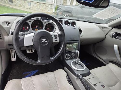 2005 Nissan 350Z Touring