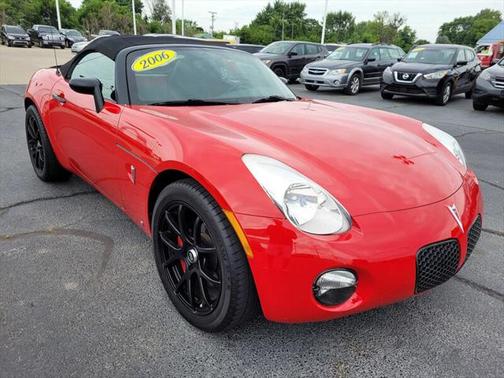 Aggressive 2006 Pontiac Solstice Base