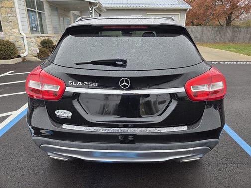 2017 Mercedes-Benz GLA 250 Base