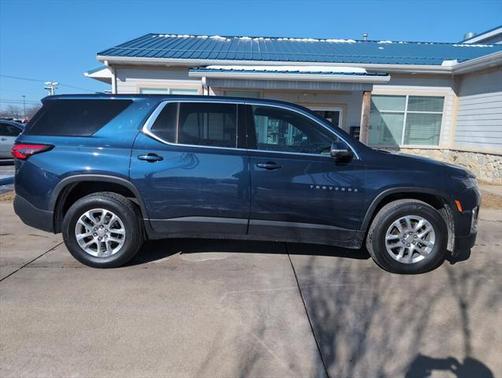 2023 Chevrolet Traverse LS