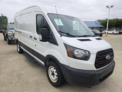 Oxford White 2019 Ford Transit-150 Base