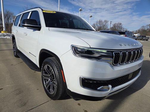 Bright White Clear Coat 2024 Jeep Wagoneer L Series II