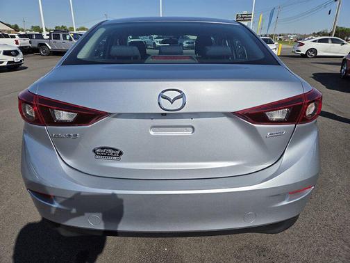 Sonic Silver Metallic 2017 Mazda Mazda3 Sport