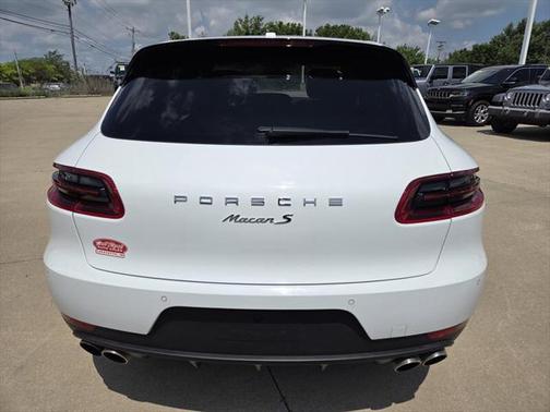 2018 Porsche Macan Base