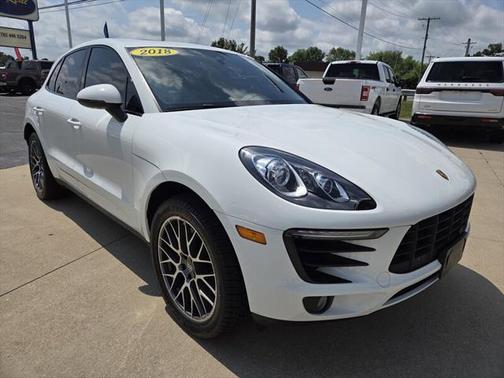 2018 Porsche Macan Base