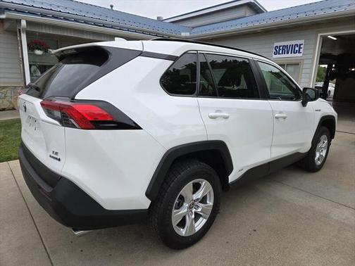 2021 Toyota RAV4 Hybrid LE