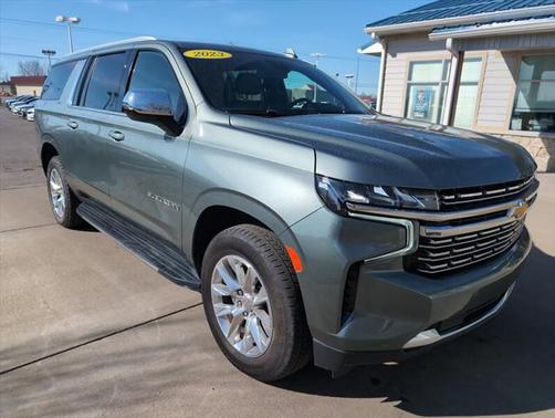 2023 Chevrolet Suburban Premier