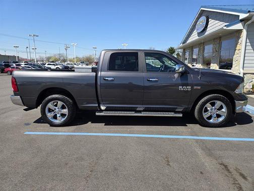 Granite Crystal Metallic Clear Coat 2018 RAM 1500 SLT