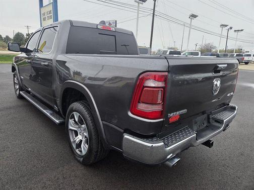 Granite Crystal Metallic Clear Coat 2022 RAM 1500 Laramie
