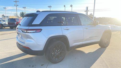 2024 Jeep Grand Cherokee Altitude