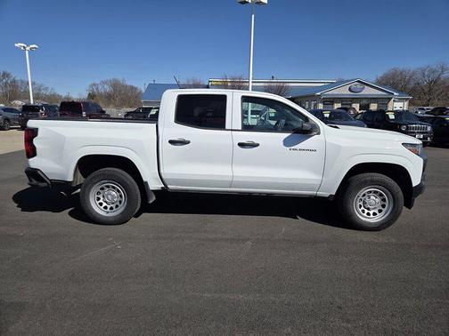 2023 Chevrolet Colorado WT